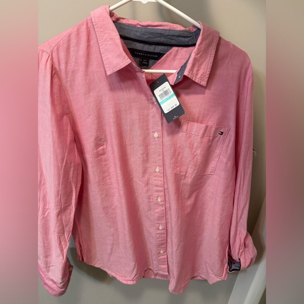 Tommy Hilfiger Coral Button-Up Shirt Size Large